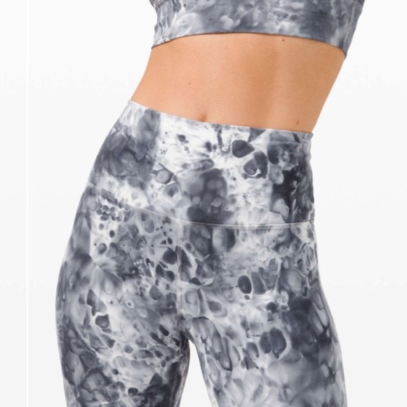 Lululemon Wunder Under Marble Dye High Rise Crop 21" Classic Navy 26693 - Picture 3 of 13